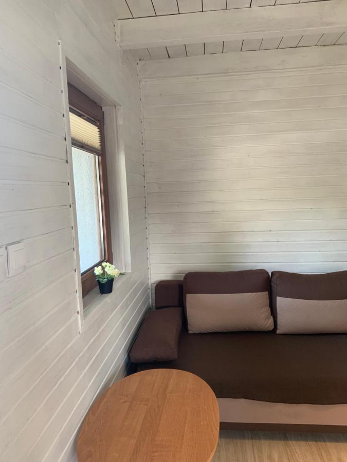 48C Domki Letniskowe I Apartament โปเบียโรโว ภายนอก รูปภาพ