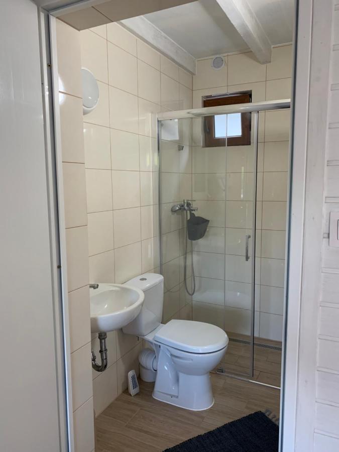 48C Domki Letniskowe I Apartament โปเบียโรโว ภายนอก รูปภาพ