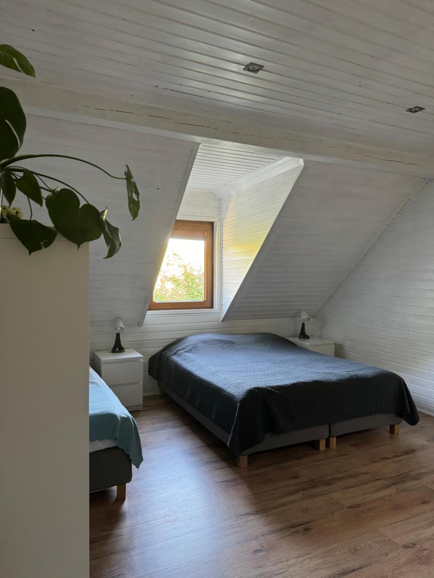 48C Domki Letniskowe I Apartament โปเบียโรโว ภายนอก รูปภาพ