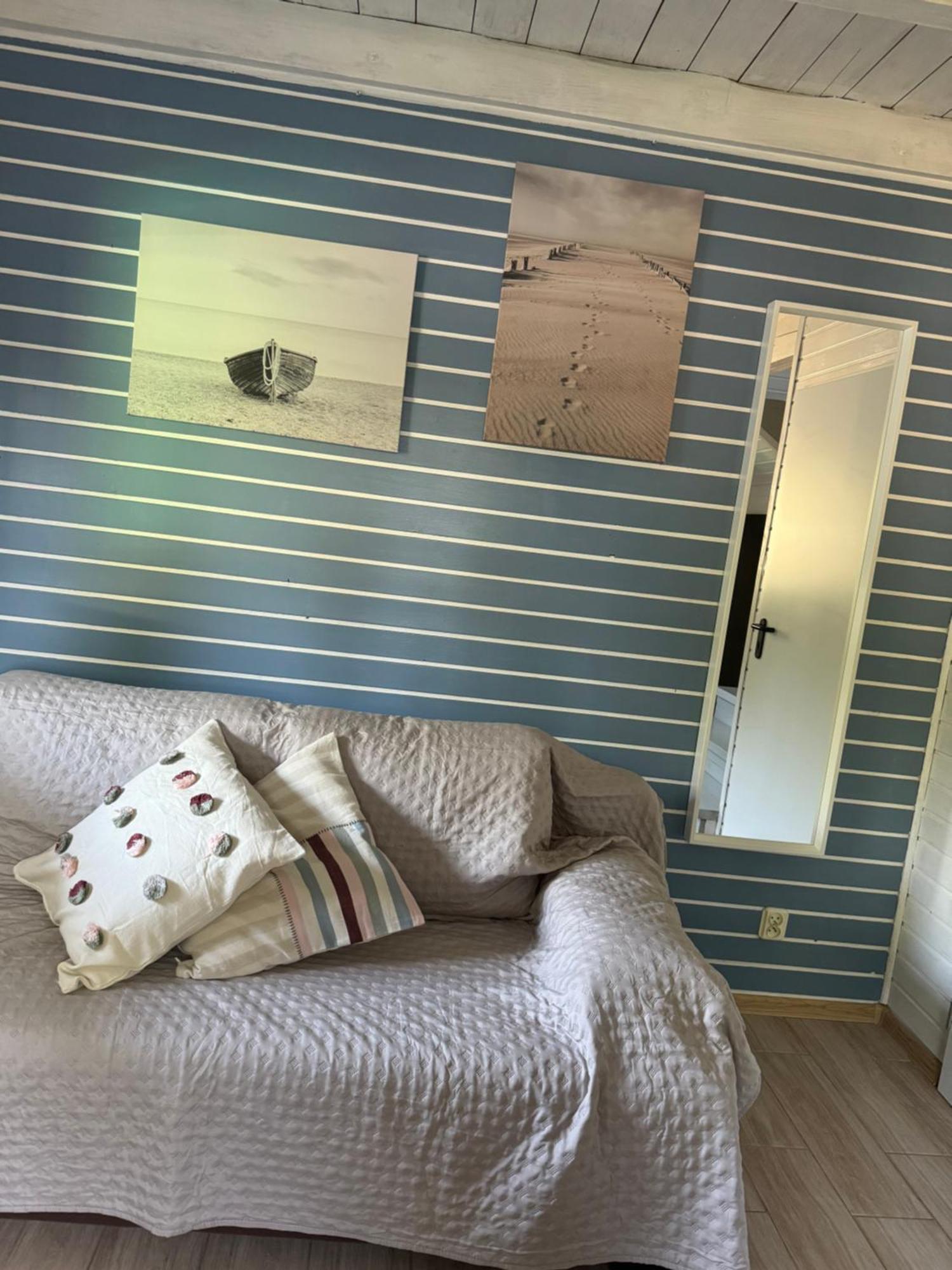 48C Domki Letniskowe I Apartament โปเบียโรโว ภายนอก รูปภาพ